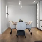 Stylish 1br With Sea View - Pool, & Parking I Skyline By Flat Mаnаger Lägenhet *