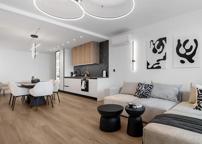 Stylish 1br With Balcony & Parking I Skyline By Flat Mаnаger Varna