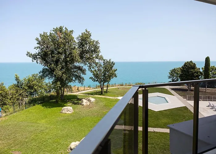 Appartement Stylish 1br With Balcony & Parking I Skyline By Flat Mаnаger