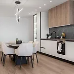 Stylish 1br With Sea View - Pool, & Parking I Skyline By Flat Mаnаger Apartment