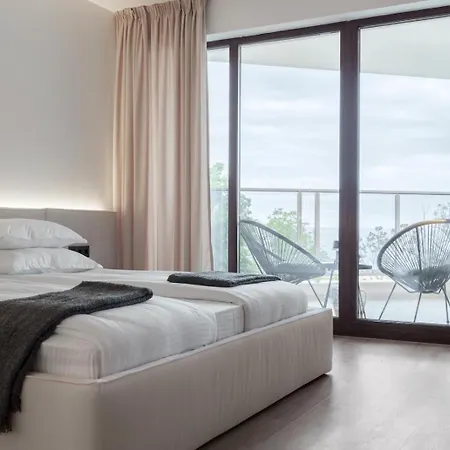 Апартаменты Stylish 1br With Balcony&parking I Skyline By Flat Mаnаger *