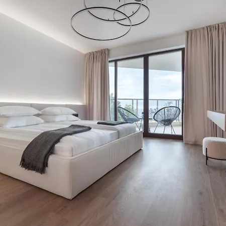 Stylish 1br With Balcony & Parking I Skyline By Flat Mаnаger Apartment