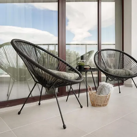 Апартаменты Stylish 1br With Balcony&parking I Skyline By Flat Mаnаger *