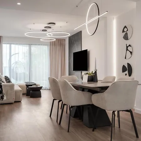 Stylish 1br With Sea View - Pool, & Parking I Skyline By Flat Mаnаger Apartment Varna
