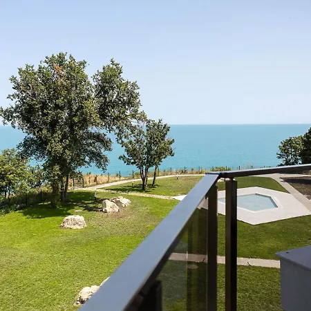 דירה Stylish 1br With Sea View - Pool, & Parking I Skyline By Flat Mаnаger