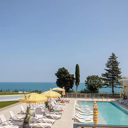 Stylish 1br With Sea View - Pool, & Parking I Skyline By Flat Mаnаger דירה וארנה