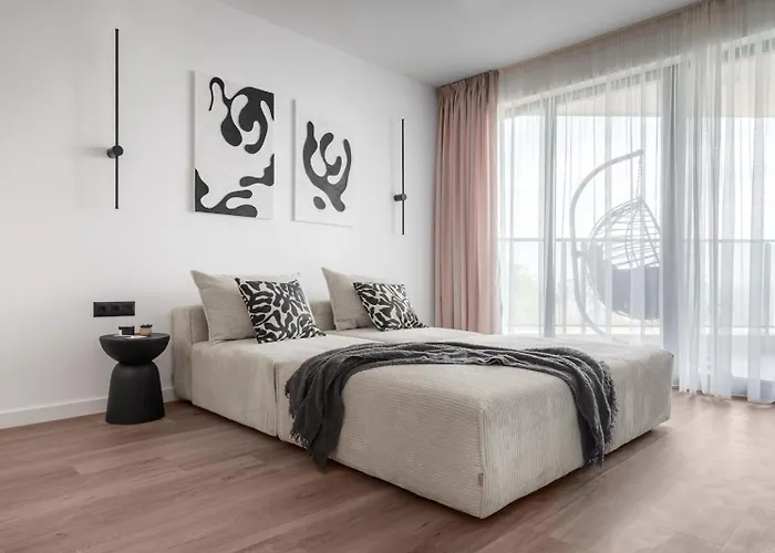 Stylish 1br With Balcony & Parking I Skyline By Flat Mаnаger Apartment *