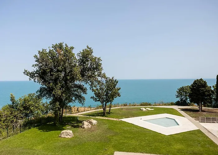 Stylish 1br With Balcony & Parking I Skyline By Flat Mаnаger Apartment *