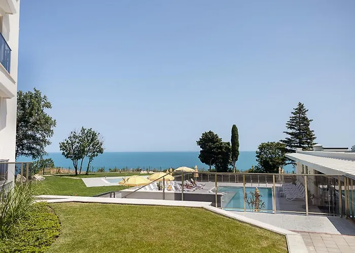 Stylish 1br With Balcony & Parking I Skyline By Flat Mаnаger Apartment Varna